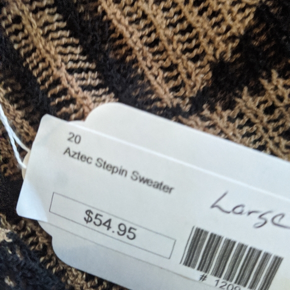 Long tan and black sweater - Picture 4 of 4